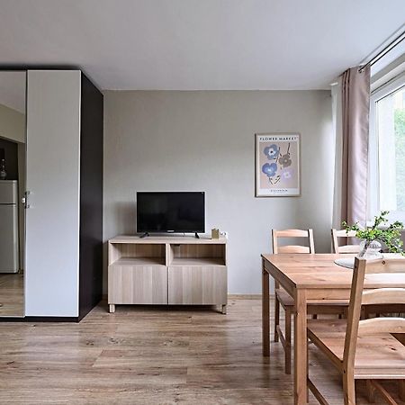 Urbannest - Cozy Studio - Bagno 7 Варшава Екстер'єр фото
